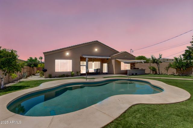 6829 N 14TH Street, Phoenix, AZ 85014