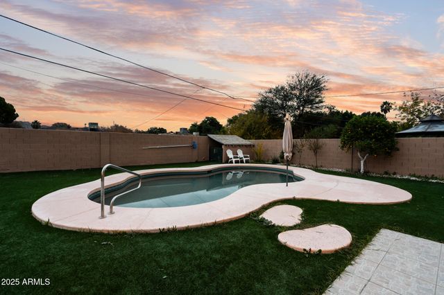 6829 N 14TH Street, Phoenix, AZ 85014