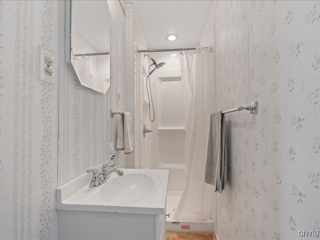 15 Stryker Avenue, Owasco, NY 13021