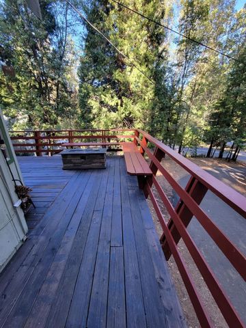 2266 Fairway Dr, Arnold, CA 95223