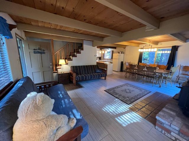 2266 Fairway Dr, Arnold, CA 95223