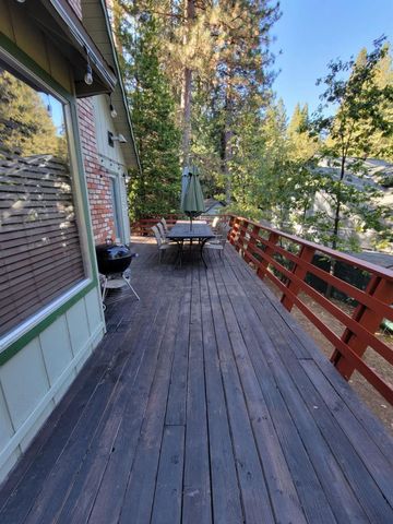 2266 Fairway Dr, Arnold, CA 95223