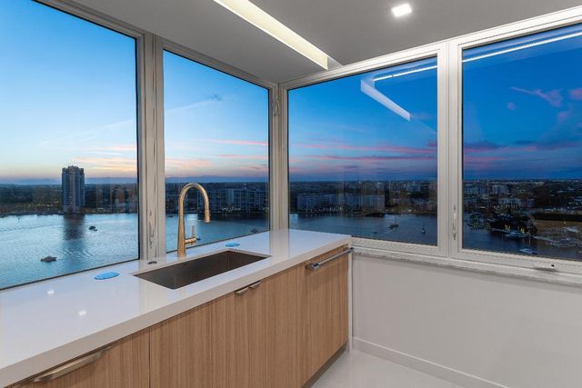 550 S S Ocean Boulevard 2207, Boca Raton, FL 33432