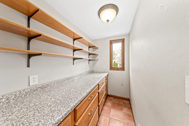 S70W18761 GOLD DRIVE, Muskego, WI 53150
