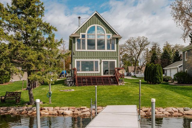 S70W18761 GOLD DRIVE, Muskego, WI 53150