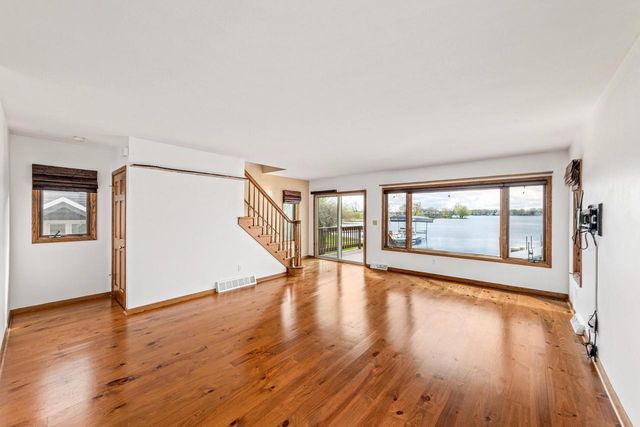 S70W18761 GOLD DRIVE, Muskego, WI 53150
