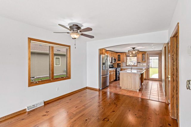 S70W18761 GOLD DRIVE, Muskego, WI 53150