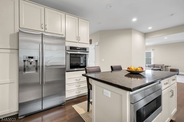 7 Gordon Pl, Bernards Twp., NJ 07920