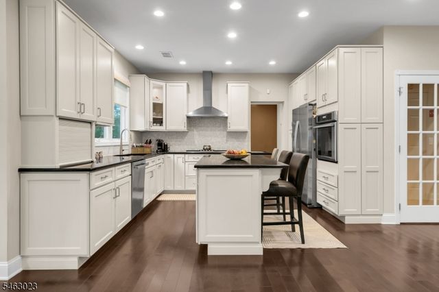 7 Gordon Pl, Bernards Twp., NJ 07920