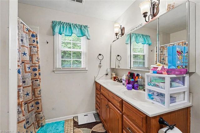 153 Winfield Drive, King, NC 27021