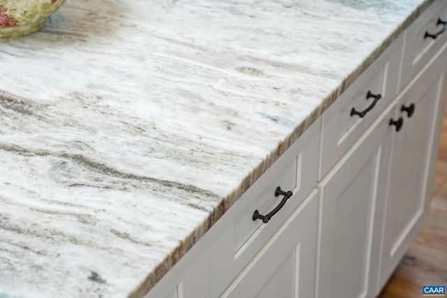 115 HULL HILLS LN, Staunton, VA 24401