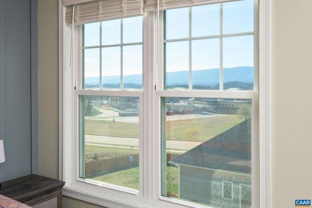 115 HULL HILLS LN, Staunton, VA 24401