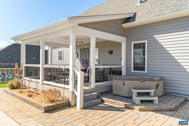 115 HULL HILLS LN, Staunton, VA 24401