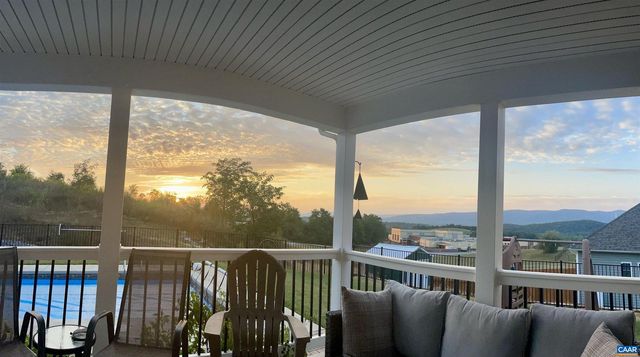 115 HULL HILLS LN, Staunton, VA 24401