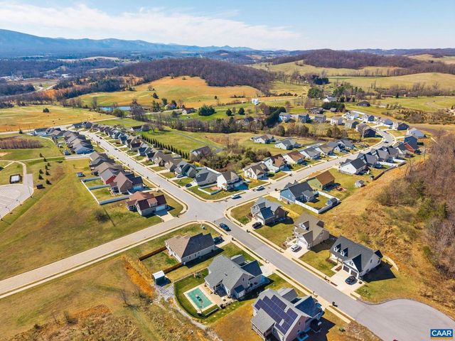 115 HULL HILLS LN, Staunton, VA 24401