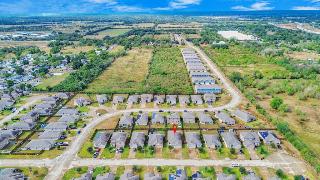 985 Lake View Circle W, Brookshire, TX 77423