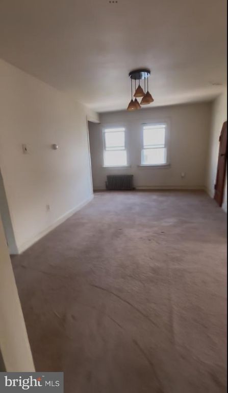 1205 S CHESTNUT ST, Paulsboro, NJ 08066