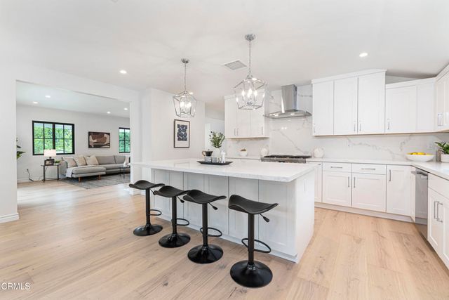 313 N Sunnyside Avenue, Sierra Madre, CA 91024