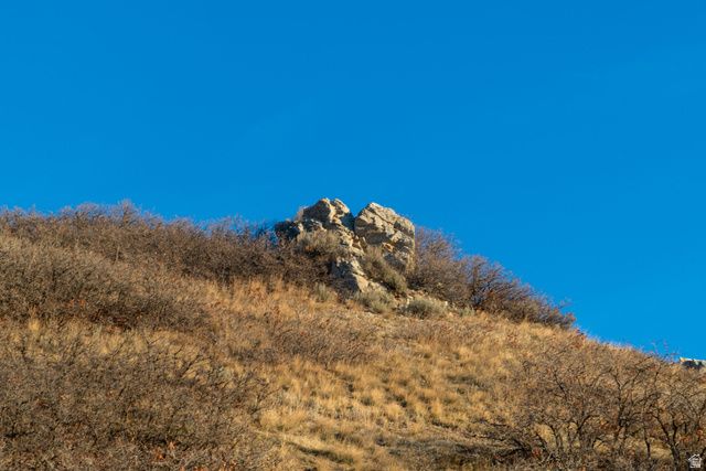 2427 S CANNON POINT DR, Salt Lake City, UT 84109