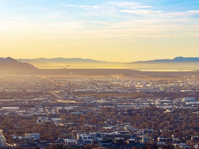 2427 S CANNON POINT DR, Salt Lake City, UT 84109