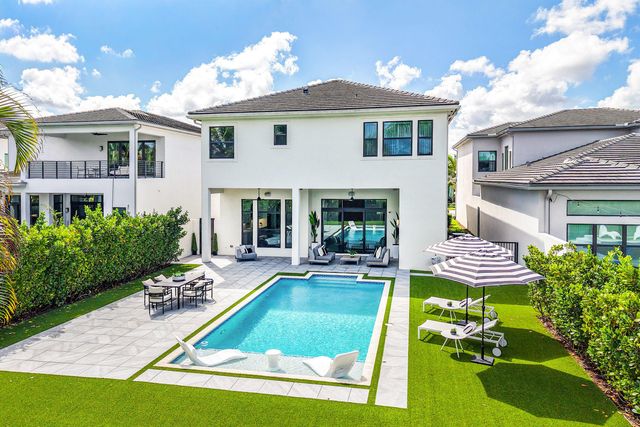 9065 Benedetta Place, Boca Raton, FL 33496