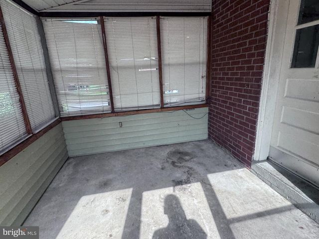 1101 CHESTNUT ST, Collingdale, PA 19023