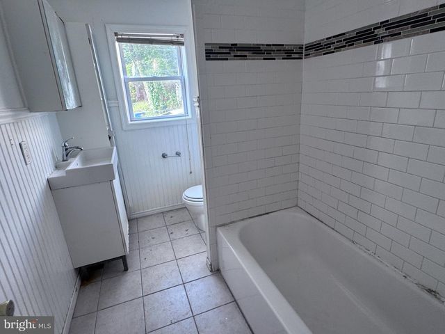 1101 CHESTNUT ST, Collingdale, PA 19023
