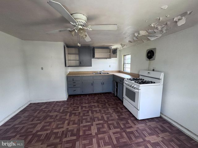 1101 CHESTNUT ST, Collingdale, PA 19023