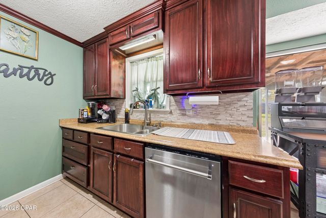 1208 Texas Avenue, Lynn Haven, FL 32444