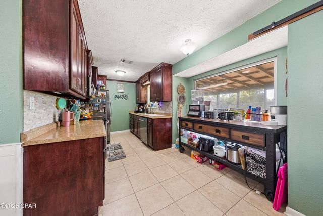 1208 Texas Avenue, Lynn Haven, FL 32444