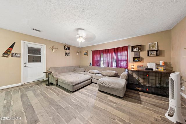 1208 Texas Avenue, Lynn Haven, FL 32444