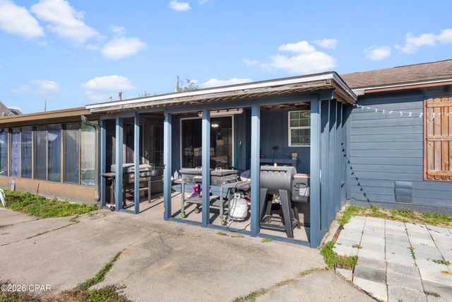 1208 Texas Avenue, Lynn Haven, FL 32444