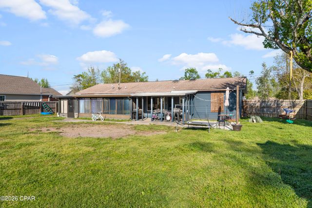 1208 Texas Avenue, Lynn Haven, FL 32444