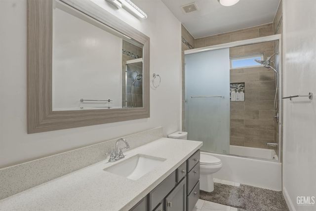 1101 Sayword Court, Bakersfield, CA 93312