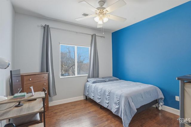 1101 Sayword Court, Bakersfield, CA 93312