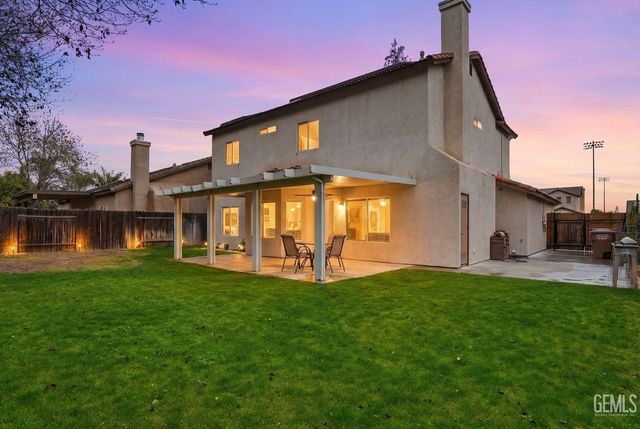 1101 Sayword Court, Bakersfield, CA 93312