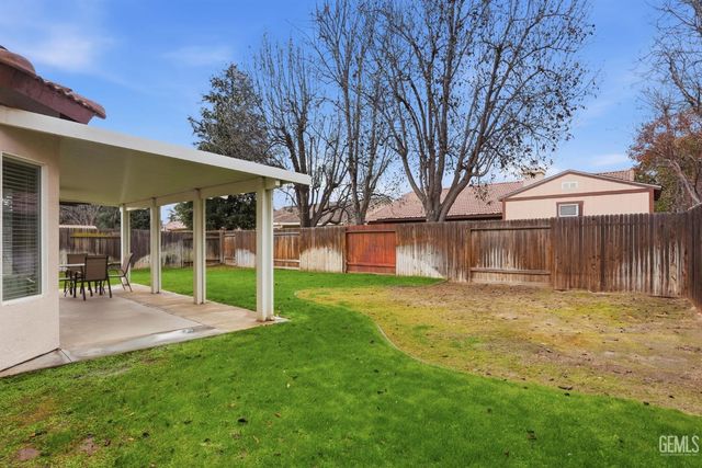 1101 Sayword Court, Bakersfield, CA 93312