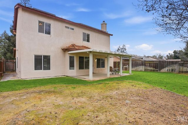 1101 Sayword Court, Bakersfield, CA 93312