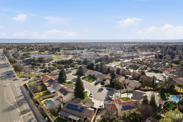 1101 Sayword Court, Bakersfield, CA 93312