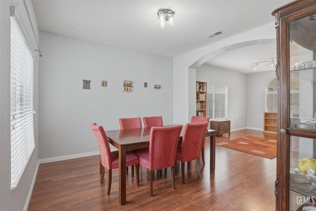 1101 Sayword Court, Bakersfield, CA 93312