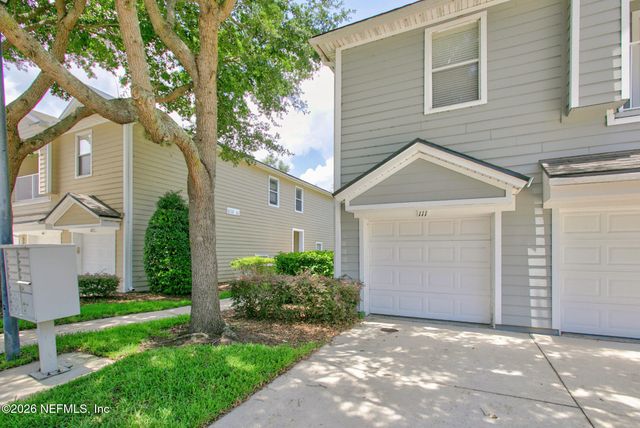 7060 DEER LODGE Circle 111, Jacksonville, FL 32256