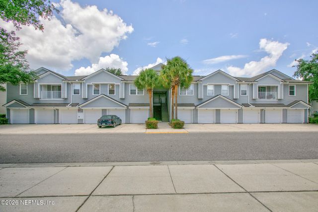 7060 DEER LODGE Circle 111, Jacksonville, FL 32256