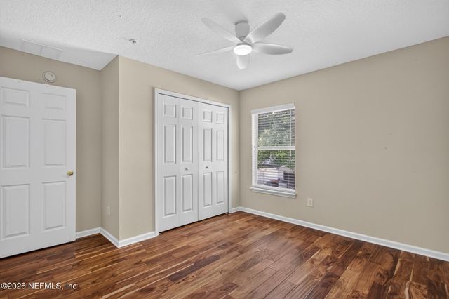 7060 DEER LODGE Circle 111, Jacksonville, FL 32256