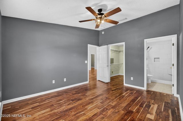 7060 DEER LODGE Circle 111, Jacksonville, FL 32256