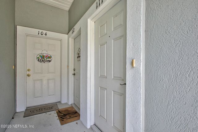 7060 DEER LODGE Circle 111, Jacksonville, FL 32256