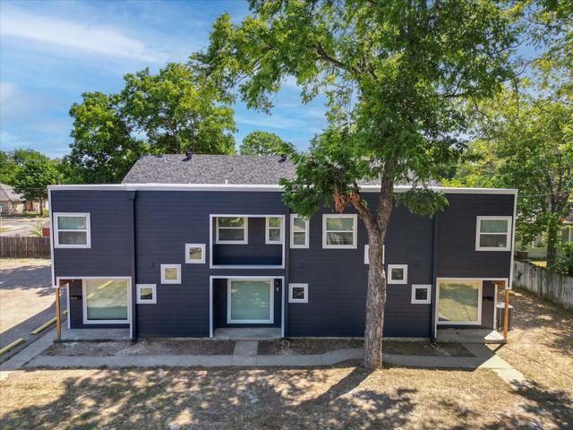 805 W Chambers Street F, Cleburne, TX 76033