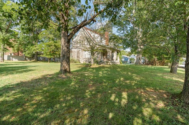 307 College Ave, E, Carthage, TN 37030