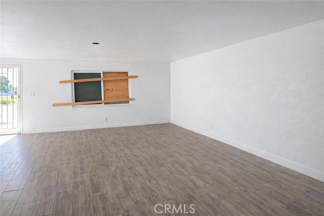 12028 Chamberlaine, Adelanto, CA 92301