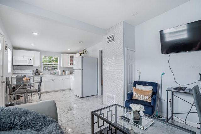 3014 W WILDER AVENUE, Tampa, FL 33614