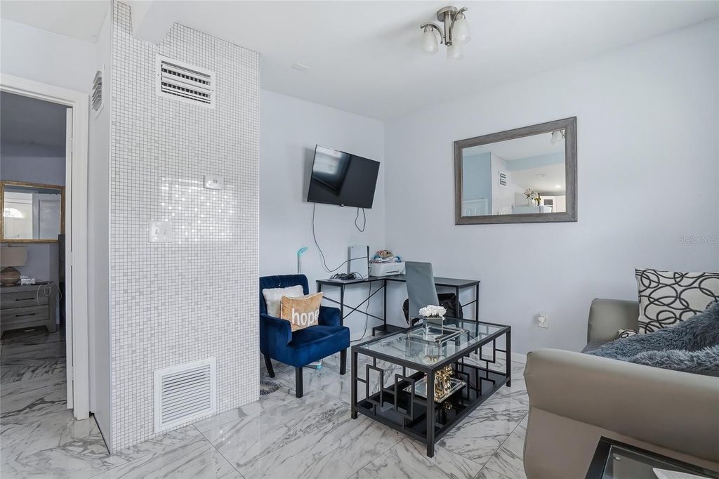 Image 26 of property listing at 3014 W WILDER AVENUE, Tampa, FL 33614